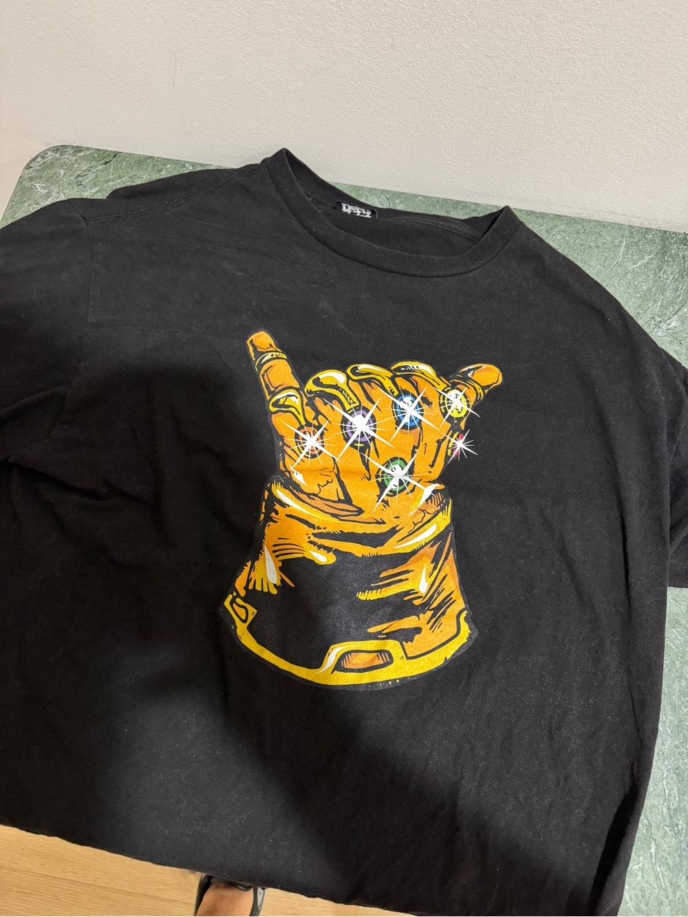 Limited Edition - Lightsleepers Infinity Gauntlet t-shirt - Avengers swag
